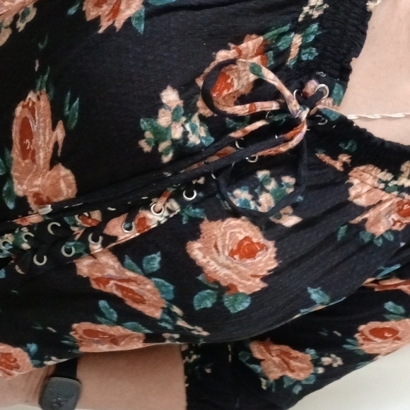 HARLOW Flower Boho Blouse - Picture 3 of 10